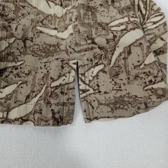 COLUMBIA Men's Brown Hawiian Leaf Design Button Front Shirt Size Medium - Picture 6 of 10